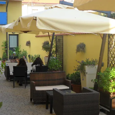 Dependance Dell'hotel Sole E Mare 3* Lido di Camaiore