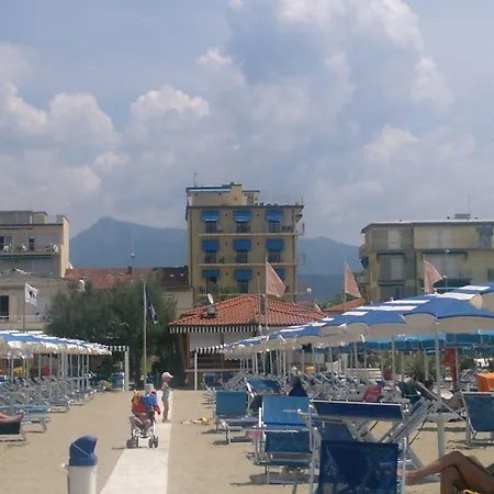 Hotel Dependance Dell'hotel Sole E Mare