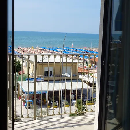 Dependance Dell'hotel Sole E Mare 3* Lido di Camaiore