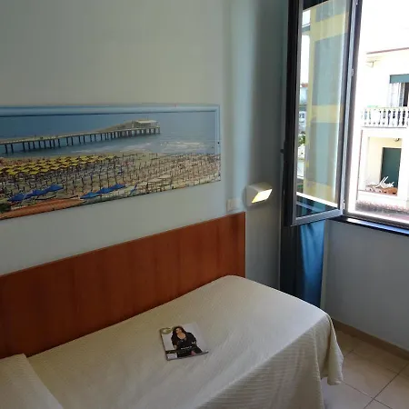 Hotel Dependance Dell'hotel Sole E Mare Lido di Camaiore