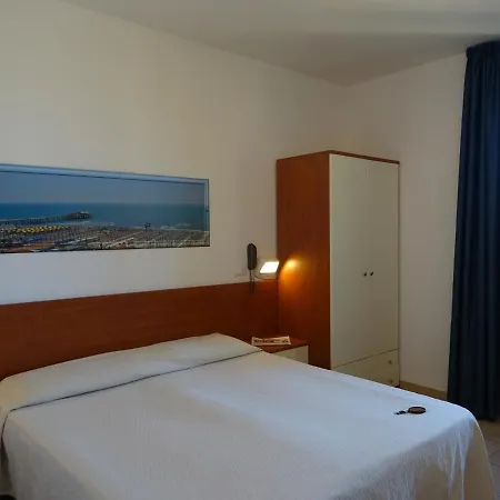 Dependance Dell'hotel Sole E Mare 酒店 3*