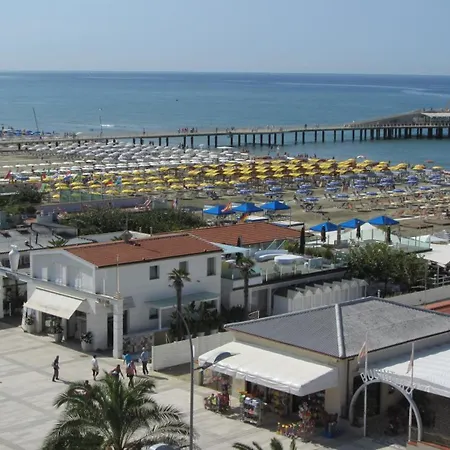 Dependance Dell'hotel Sole E Mare ホテル