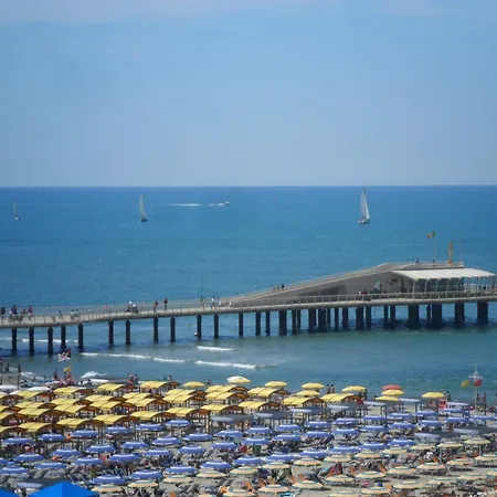Dependance Dell'hotel Sole E Mare 利多迪卡马约雷
