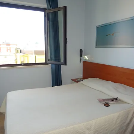 Dependance Dell'hotel Sole E Mare ホテル 3*