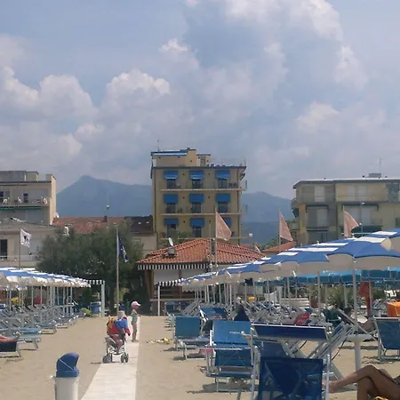 Dependance Dell'hotel Sole E Mare 3* Lido di Camaiore