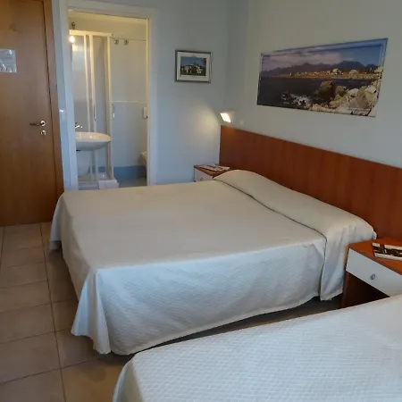 فندق Dependance Dell'hotel Sole E Mare كامايوري