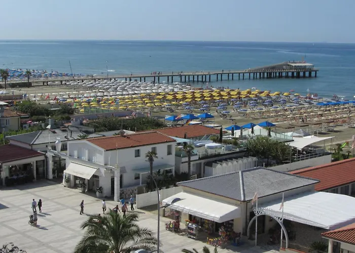 Dependance Dell'hotel Sole E Mare מלון