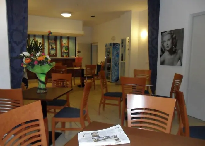 Dependance Dell'hotel Sole E Mare מלון